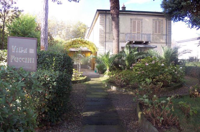 Inizio del secondo ciclo di restauri di Villa Puccini. Riqualificazione della Dépendance