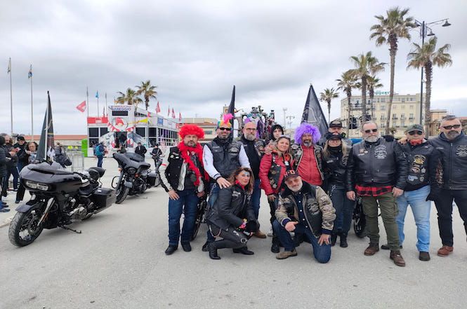 Centenari a confronto: le Harley hanno salutato il Carnevale