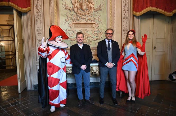 Tutto pronto a Lucca per festeggiare il Carnevale... di Viareggio!