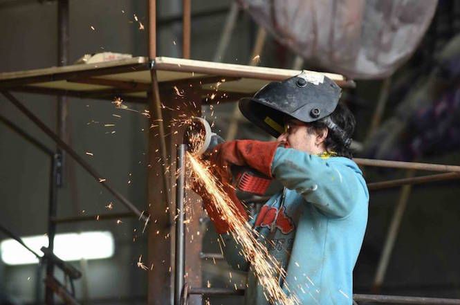 I carpentieri del Carnevale rivendicano la loro professionalità e si uniscono nel gruppo CCV