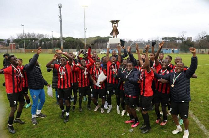 Il Beyond Limits vince la 74ª Viareggio Cup: battuto 2-0 il Centre National Brazzaville nella finale tutta africana