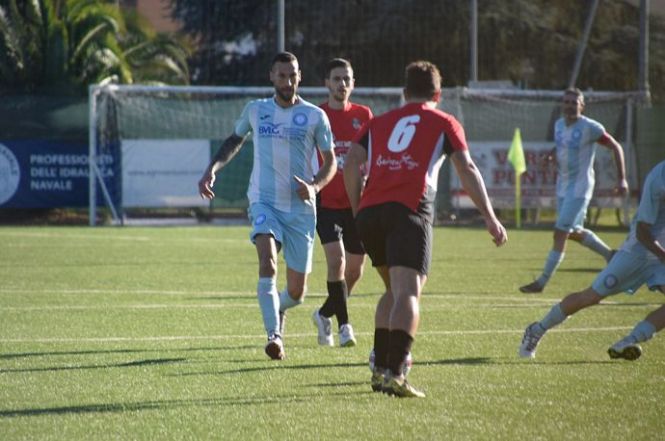 Seravezza in rialzo. Sconfitte per Real FQ e Camaiore. Pari del Viareggio e vittoria del Pietrasanta