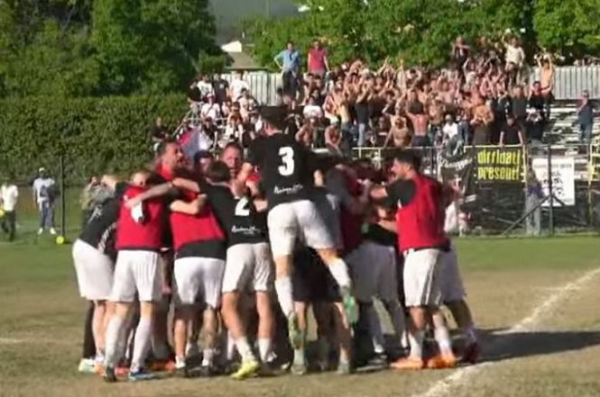 Il Viareggio è promosso in Eccellenza! Retrocessioni dure da mandar giù per Real FQ, Corsanico e Lido.