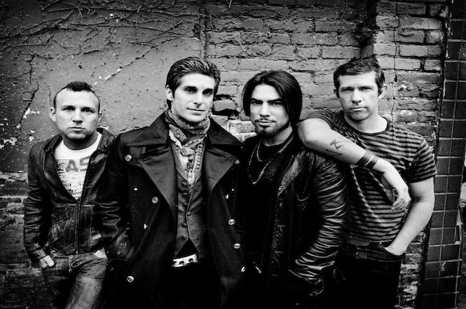 Bussola Domani al via i tre giorni di musica con i Jane's Addiction