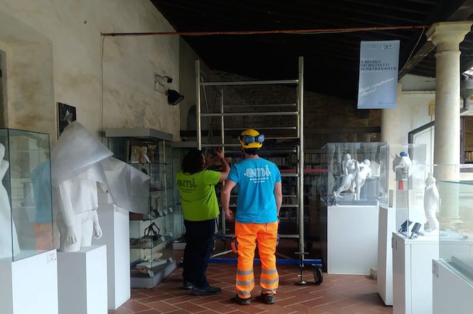 Sant'Agostino, iniziati i lavori per il rifacimento dell'impianto di illuminazione