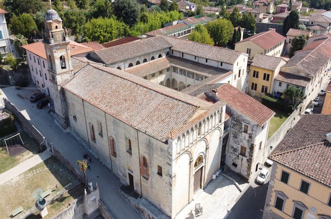 Pietrasanta, via le barriere “fisiche” dal Complesso di Sant'Agostino