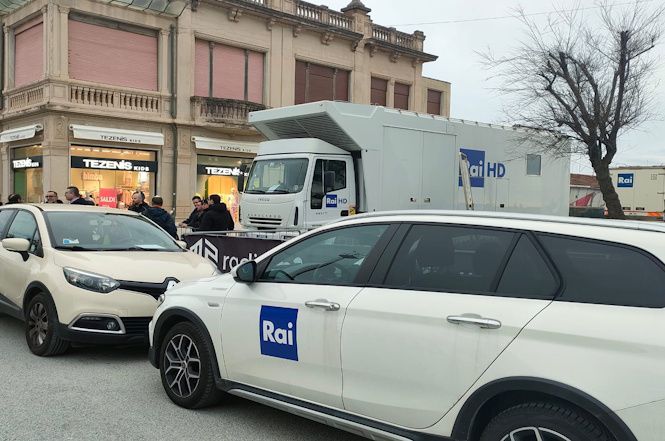 In piazza Mazzini arriva la Rai per la diretta di martedi