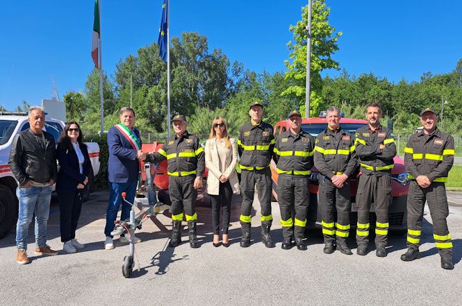 Migliora la dotazione dei vigili del fuoco di Pietrasanta con il Whaly 370