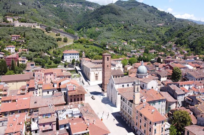 Pietrasanta, capitale dell’arte contemporanea, 50 progetti “rispondono” all’appello del Comune