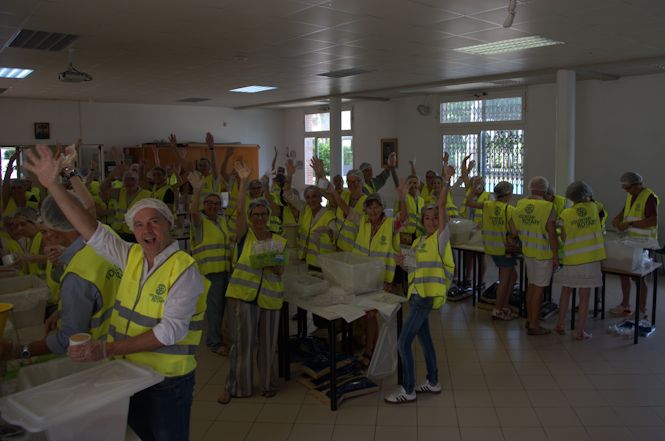 Il Rotary Club Viareggio Versilia confeziona oltre 10.000 pasti per i bambini dello Zimbabwe