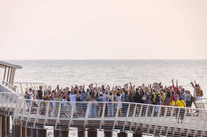 Grazie Elisa per il videoclip girato a Lido di Camaiore