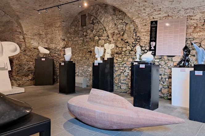 Alle "Grasce" inaugurata la mostra di Maria Papa Rostkowska