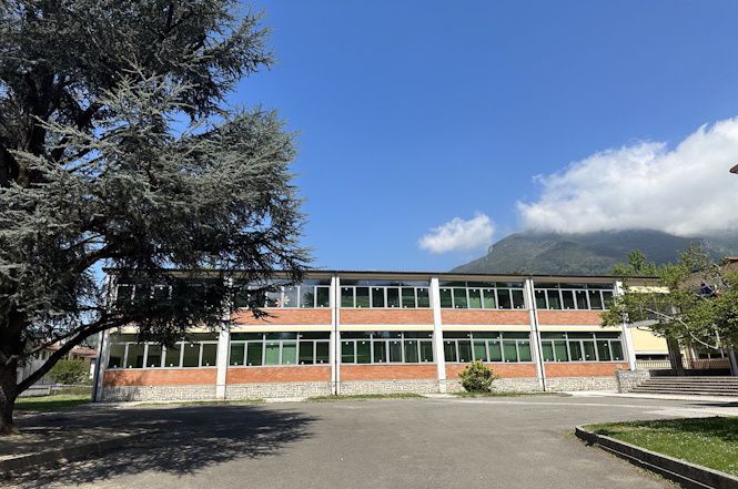 Camaiore, 800mila euro per l’efficientamento energetico delle scuole Tabarrani