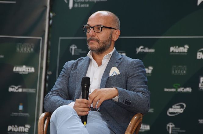 Caffè la Versiliana: l’analista geopolitico Matteo Giusti presenta il suo ultimo libro