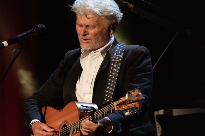 Stasera in Piazza Mazzini concerto gratuito con Ron