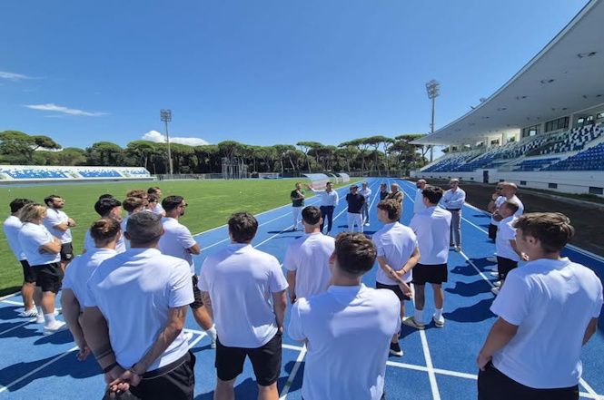 Il Viareggio Calcio ha "inaugurato" ieri il nuovo Stadio dei Pini