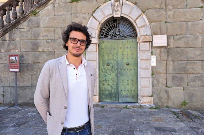 Pietrasanta, gara d'appalto a fine estate per Palazzo Moroni