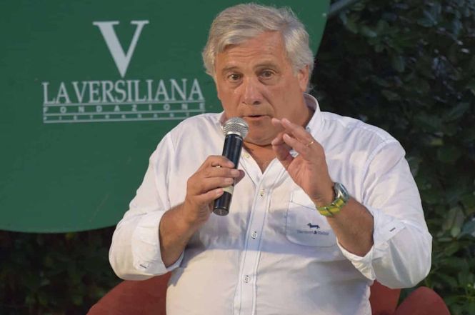 Domani al Caffè il ministro Antonio Tajani intervistato dal direttore del TG2 Preziosi