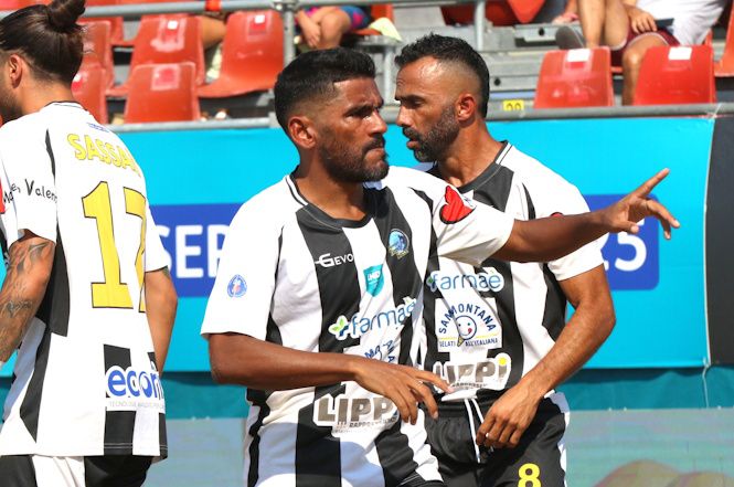 Domani alle 20:30 Farmaè in campo per la semifinale scudetto a Crotone