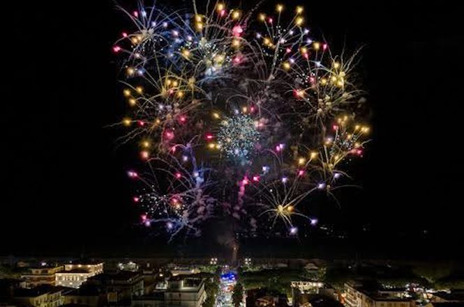 Rinviato a domani lo spettacolo pirotecnico della Fiera di S. Ermete