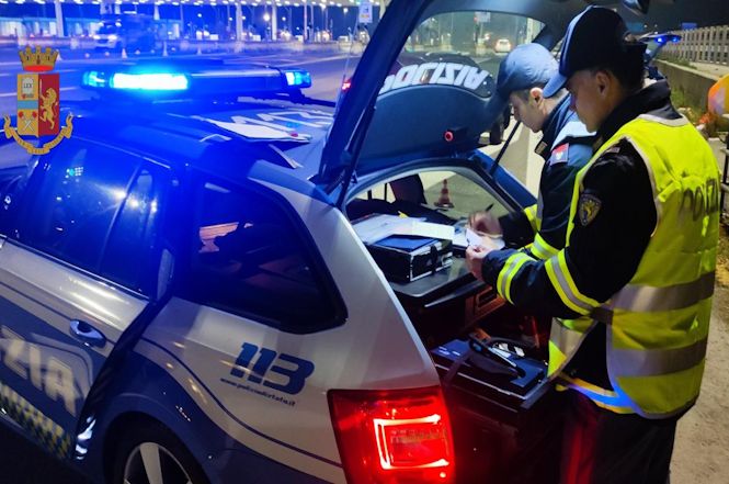 Arrestato latitante a bordo di un'auto senza assicurazione