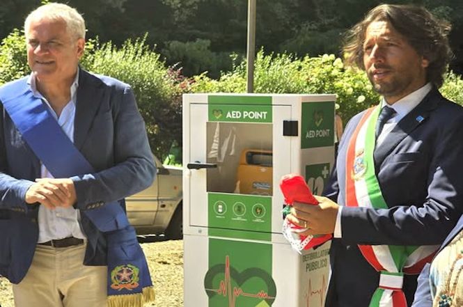 A Stazzema ben 13 defibrillatori installati in diverse frazioni