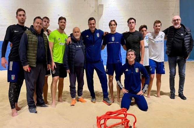 Beach soccer, a Viareggio si gioca anche in inverno al Beach Paradise “Federico Paris”