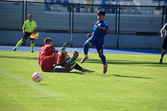 Seravezza rullo compressore in casa! Crisi senza fine per Camaiore e Viareggio. Anche il Real FQ non se la passa bene. Avanti a pareggi Pietrasanta e Forte