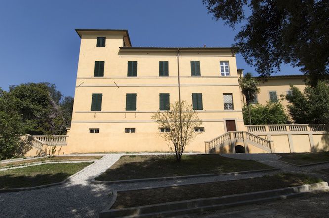 Proseguono a grande richiesta le visite agli ambienti dell'ex manicomio di Maggiano