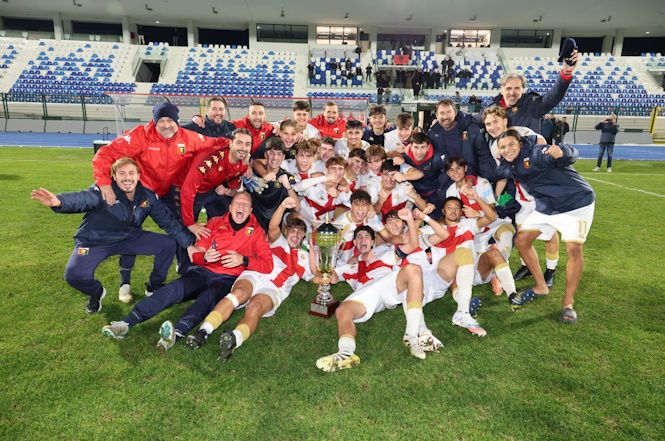 Il Genoa si aggiudica la prima Super Viareggio Cup superando 2-0 il Vllaznia