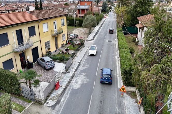 Camaiore, lavori sospesi per le Festività Natalizie sulla Sarzanese