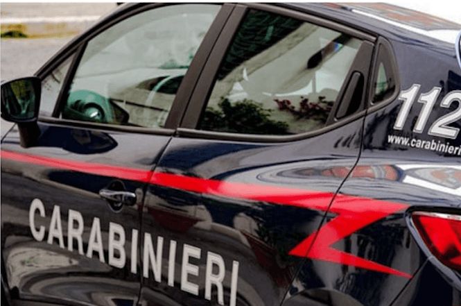 Arrestati due rapinatori autori di furto a un distributore di carburante