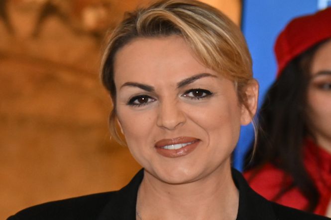 Francesca Pascale risponde: "Mi sono difesa, sola contro 40"