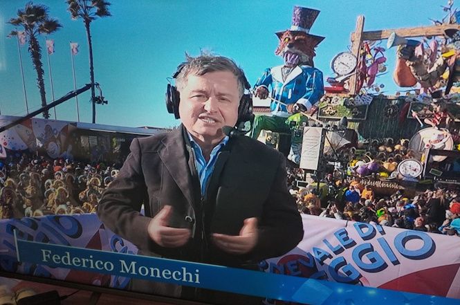 Carri fermi a conclusione della diretta RAI a causa del vento.