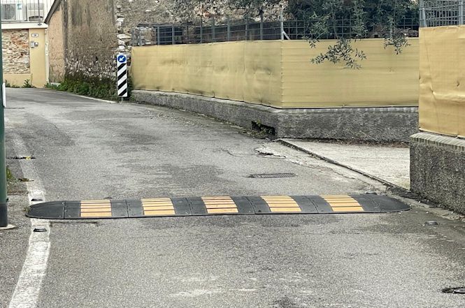 Sicurezza stradale: nuovi dossi rallentatori e attraversamenti pedonali rialzati