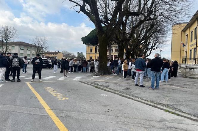 Terremoto a Massa, chiuse le scuole a Pietrasanta