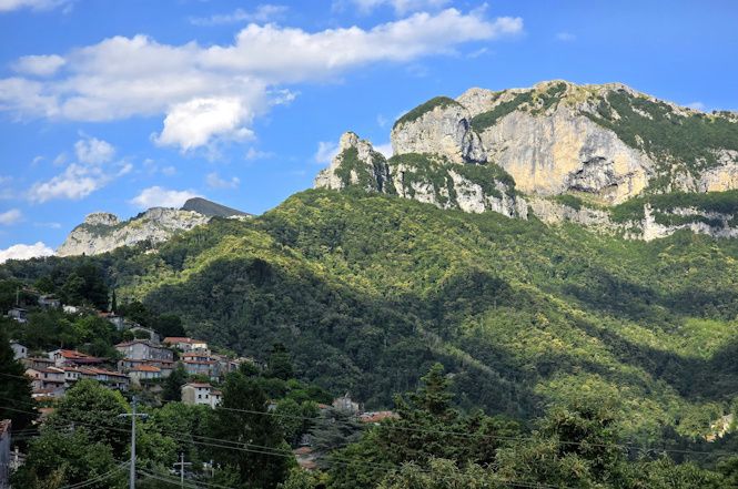 Stazzema, 2 milioni di euro per nuovi parcheggi a servizio di residenti e turisti