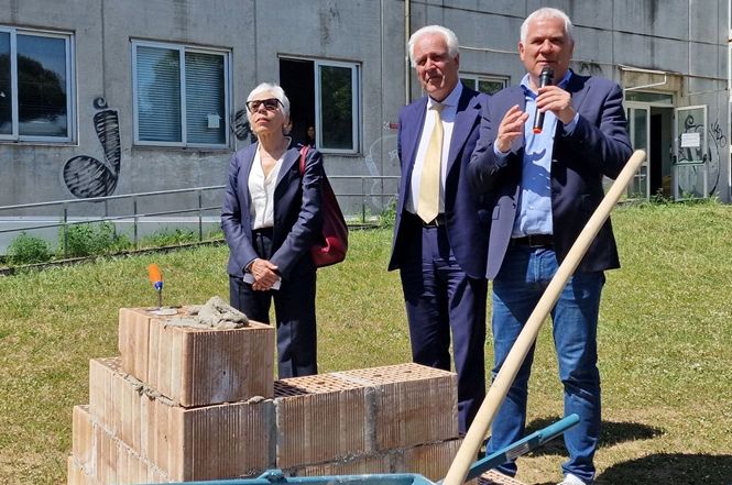 Partono i lavori al Liceo delle Scienze umane ‘Chini’   di Lido di Camaiore: più aule e all’avanguardia per una scuola in crescita
